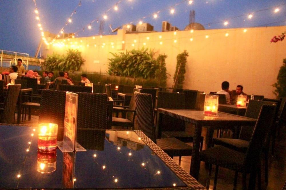 勿加泗萨提卡麦格酒店 贝克西 外观 照片