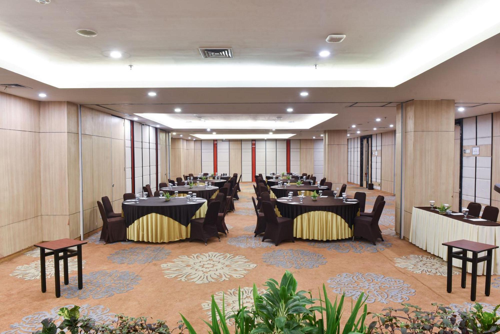 勿加泗萨提卡麦格酒店 贝克西 外观 照片
